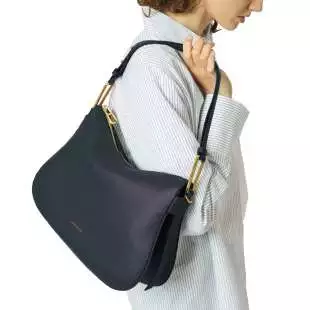 Coccinelle Magie Soft Medium Midnight Blue E1PQR130101_B29 2